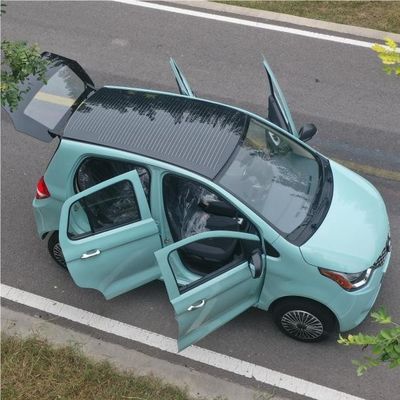 Un buen precio. Mini Solar Car Blaval Solar One El vehículo de energía solar más asequible con 4 asientos y distancia entre ruedas de 2260 mm en línea