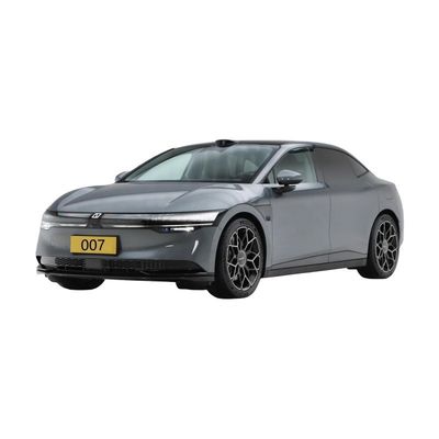 Un buen precio. 2024 Zeekr 007 Electricidad pura 2WD 4WD 422hp 646hp Coche con batería de carga ácida libre de mantenimiento y neumáticos 255/40 R20 en línea
