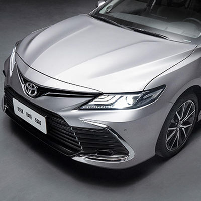 Un buen precio. 250 km/h Velocidad máxima Toyota Camry 2.5Q Limousine con combustible y techo solar eléctrico de crucero adaptativo a toda velocidad en línea