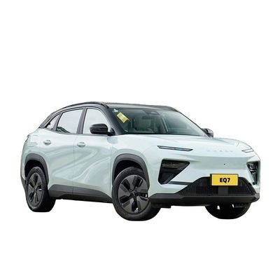 Un buen precio. 2024 Chery EQ7 y SUV eléctrico usado 412 km 512 km Vehículo energético Tipo de combustible eléctrico Largura * anchura * altura mm 4675*1910*1660 en línea