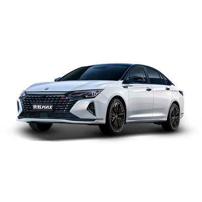 Un buen precio. DONGFENG AEOLUS YIXUAN MAX Mach Power 1.5T Cámara LED Cuero Turbo Automático Sedan Coche 5 Puertas y asientos con caja de cambios manual en línea