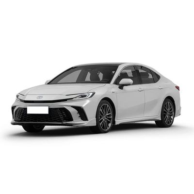 Un buen precio. 2024 Toyota Camrys 2.5G Gas Gasolina Sedan Automóvil con distancia entre ejes de 2825 mm en línea