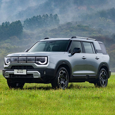 Un buen precio. 2024 Beijing Bj30 4X4 SUV grande 5 puertas 5 asientos Vehículo grande SUV todoterreno gasolina Coches usados con suspensión trasera Multi-enlace en línea