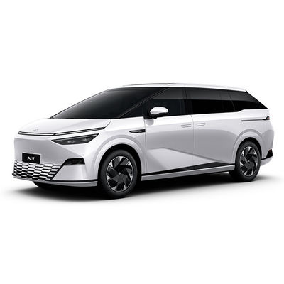 Un buen precio. 2024 Xpeng X9 MPV Pure Electric 320Ps 702 AWD 640km Pro Max 5293*1988*1785 Largo * ancho * altura y vehículo energético X9 en línea