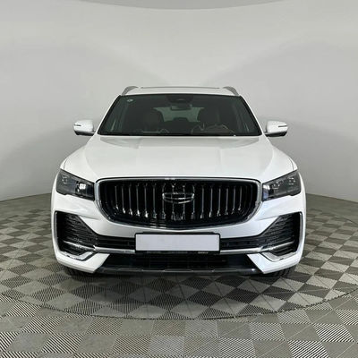 Un buen precio. 2023 Geely Xingyue L 4 ruedas 5 asientos 2.0T de alta velocidad de gasolina SUV coche para adultos de gasolina usado coche techo solar incluido en línea
