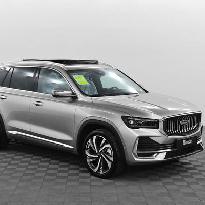Un buen precio. Geely Xingyue L Monjaro Coche de gasolina 2.0T 4WD AWD Edición superior 2023 listo para Rusia Uzbekistán Kazajstán Clientes en línea