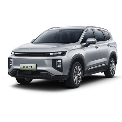 Un buen precio. Geely Livan Electric Auto 5 puertas 6 asientos vehículo energético con distancia entre ejes más larga carga rápida y velocidad máxima de 163 km / h en línea