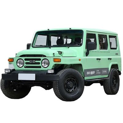 Un buen precio. 2023 Dirección eléctrica 4x4 Coche más popular Manual SUV 2.4T con motor turbo LED faro Asientos de cuero Vehículo de gasolina en línea