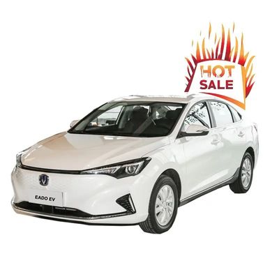 Un buen precio. 2023 ChangAn EADO EV460 Tipo de batería Ternario Batería de iones de litio Relación de engranaje fijo Caja de cambios Sedan Coche eléctrico en línea