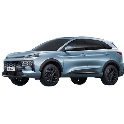 Un buen precio. JAC QX PHEV 120 km Vehículos eléctricos híbridos enchufables SUV compacto con caja de cambios automática y sistema de entretenimiento del automóvil en línea