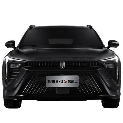 Un buen precio. El SUV más popular del 2023, el Besturn B70S 1.5T Universal Defender con techo solar panorámico, dirección izquierda. en línea