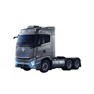 Un buen precio. Equipado con ABS y pantalla táctil 2023 Foton Auman Galaxy Crossing versión 580 HP 6X4 AMT Tractor de transmisión automática en línea