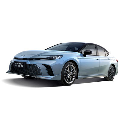 Un buen precio. Toyota Camry 2024 2023 2025 Sedán híbrido con ajuste eléctrico del asiento del conductor y suspensión delantera Macpherson en línea