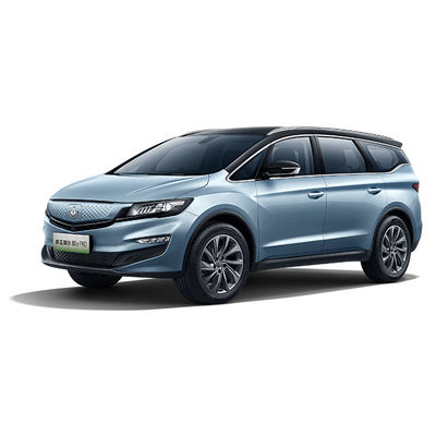 Un buen precio. Geely Livan Coche eléctrico moderno Vehículo de nueva energía con un amplio espacio para viajes familiares Carga rápida para viajes en grupo en línea