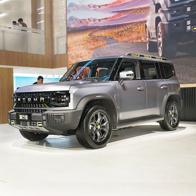 Un buen precio. 2023 Jetour Traveler 4WD 2.0T SUV AWD con motor turbo caja de cambios automática asientos de cuero Euro VI compatibles ABS 4 cilindros en línea