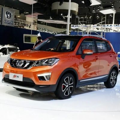 Un buen precio. 2023 Changan Cs15 Ev 55kw Motor 450/530km alcance versión completa 0km coche usado con dentro de 4100 * 1740 * 1630mm en línea