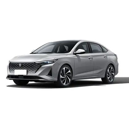 Un buen precio. Vehículo energético Changan Ruicheng Plus Raeton 1.5T Sedan de lujo Hecho con combustible y tecnología de gasolina en línea